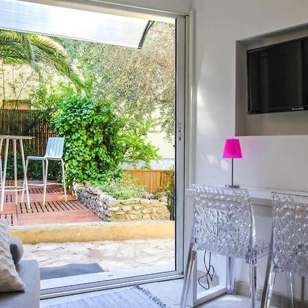 Appartement Lumineux Avec Terrasse Jardin Et Acces Piscine Вилафранк-сюр-Мер Екстериор снимка